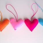 Home/Party Hearts Decoratio..