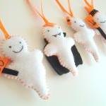Ghosts Halloween Decoratio..