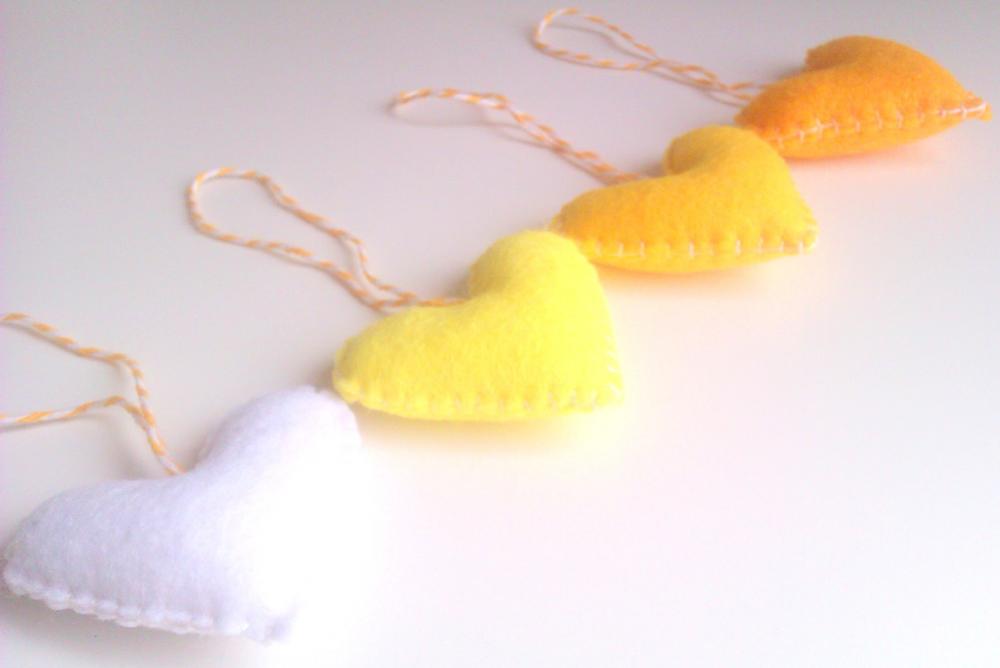 Wedding/party Hearts Decorations - Yellow shades, white - Set of 4 - Ornaments/favors/decor/gifts